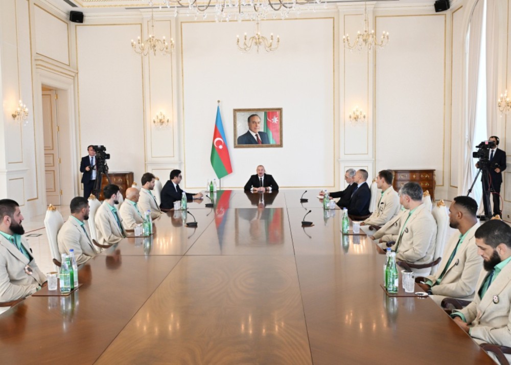 Prezident medal qazanmış idmançıları və onların məşqçilərini qəbul etdi - YENİLƏNİB (VİDEO+FOTOLAR)